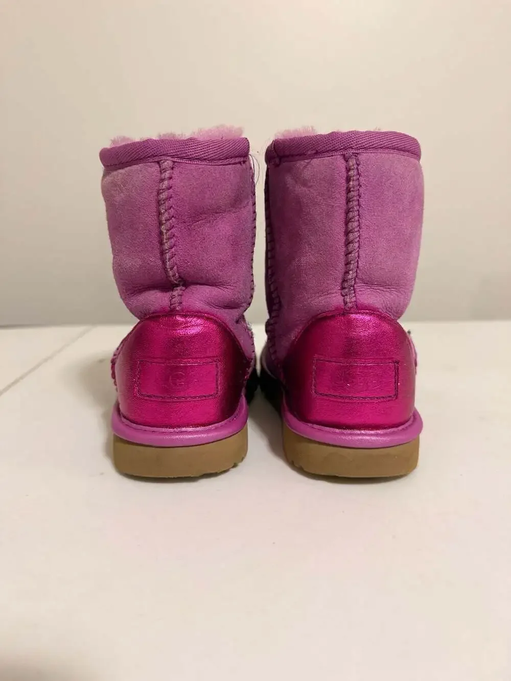 UGG Kids Suede‎ Short Boots Raspberry Rose Size 7Y
